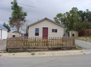 916 W Buffalo St, Rawlins, WY 82301
