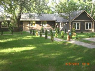 185 E Square Lake Rd, Troy, MI 48085