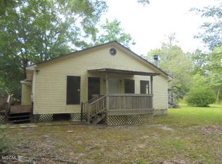 2508 Mamie Ln, Vancleave, MS 39565