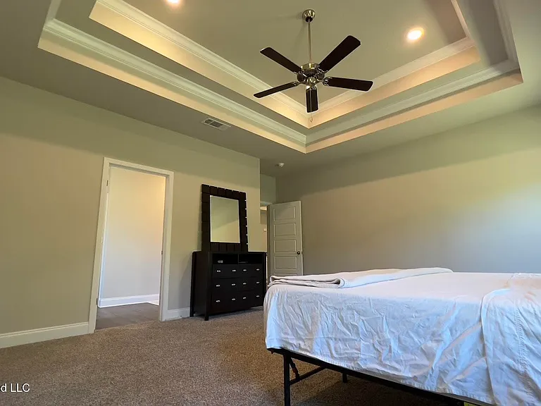12209 Savannah Cir — Photo 42