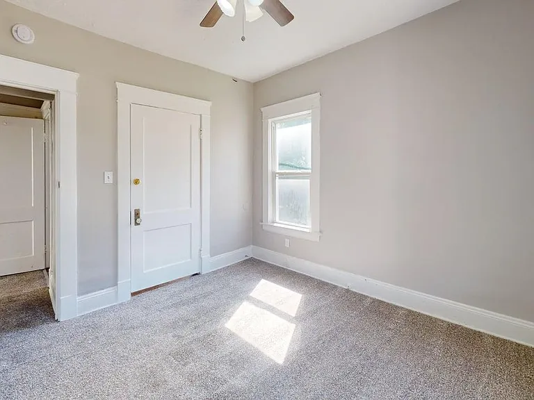 877 Rudyard Rd — Photo 12