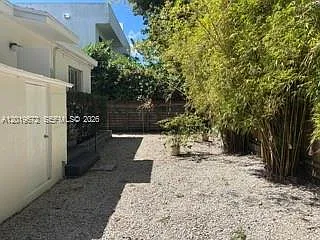 3132 Elizabeth St #B — Photo 12