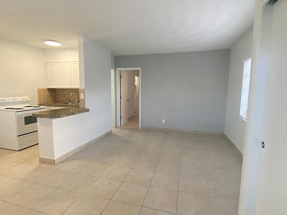 1st image of 840 NE 17th Ter APT 1