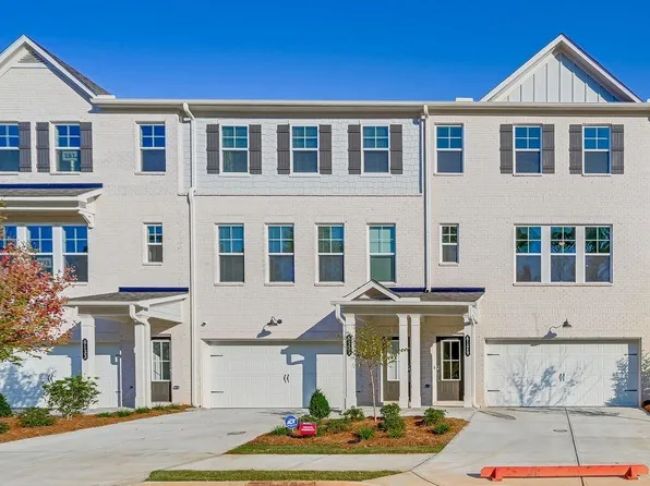 6129 Wayburn St, Tucker, GA 30084