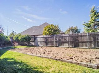 9001 NW 79th Ter, Yukon, OK 73099