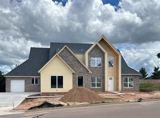 4548 Maple Ridge Dr, Edmond, OK 73034