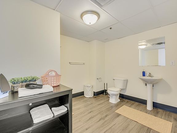 5th image of 305 W Broadway #401-410