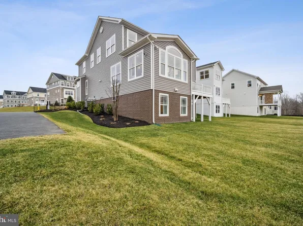 5869 Calypso Ct, La Plata, MD 20646