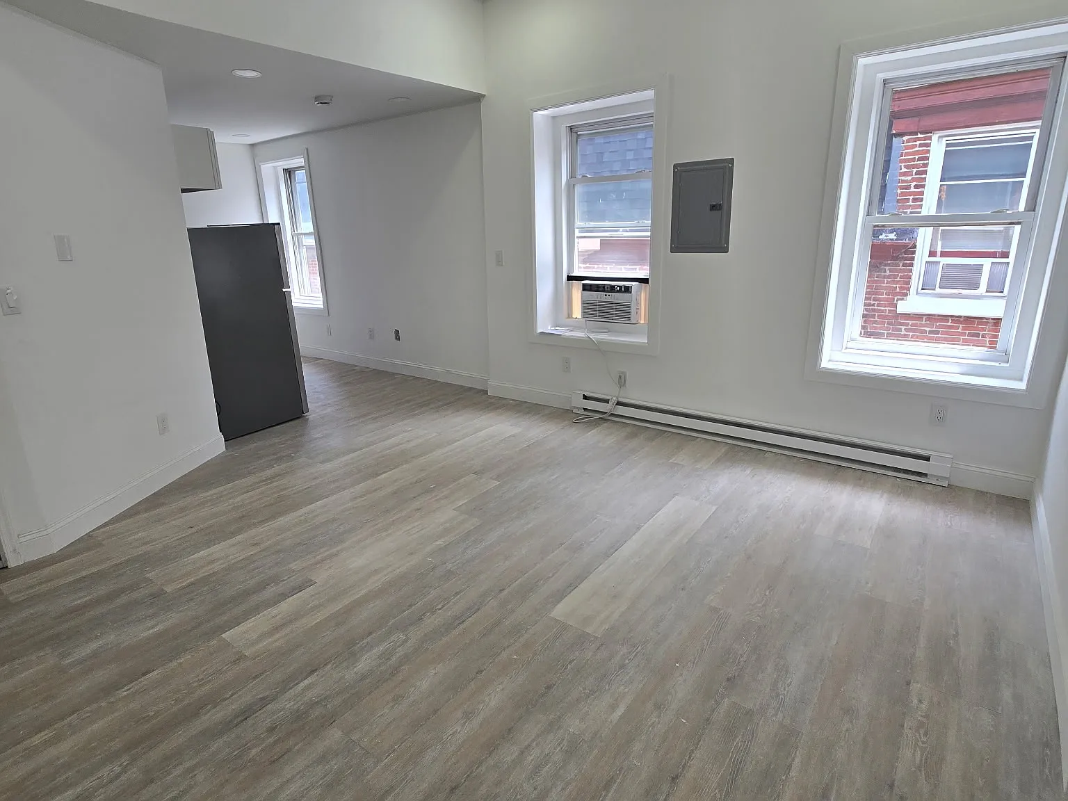 1 bed, 650 sqft, $1,350 — Photo 4