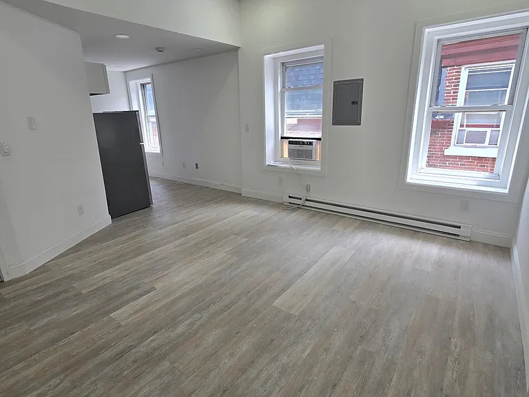 4514 Osage Ave #3R — Photo 4