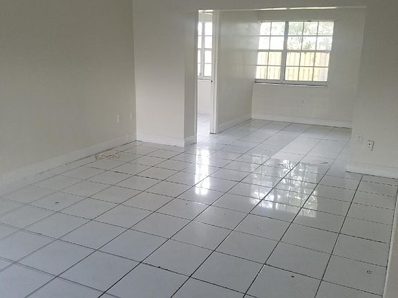 Entrance, Living room, Dinning room