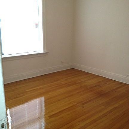 3rd image of 5120 S Harper Ave APT B1