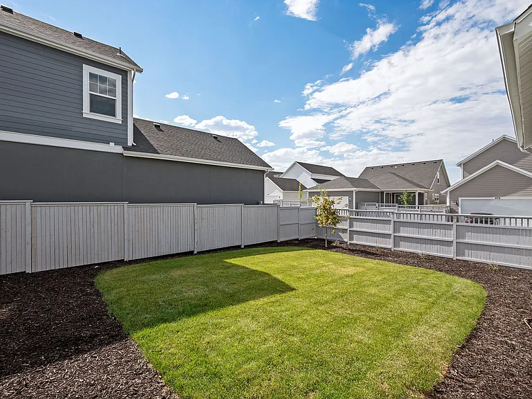 882 W Caroline Dr — Photo 68