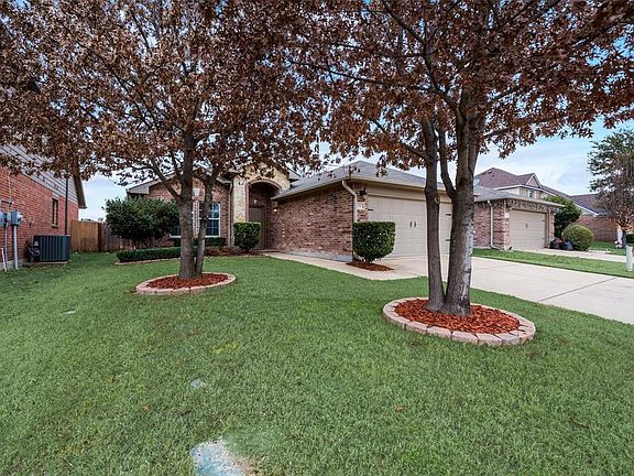 3rd image of 536 Lead Creek Dr
