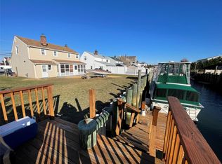 57 W 3rd St, Freeport, NY 11520