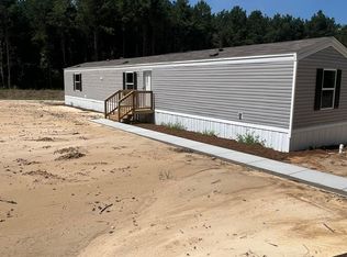 1012 Evergreen Dr, Galivants Ferry, SC 29544