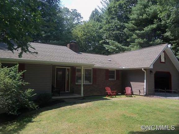 1st image of 202 Fernwood Dr