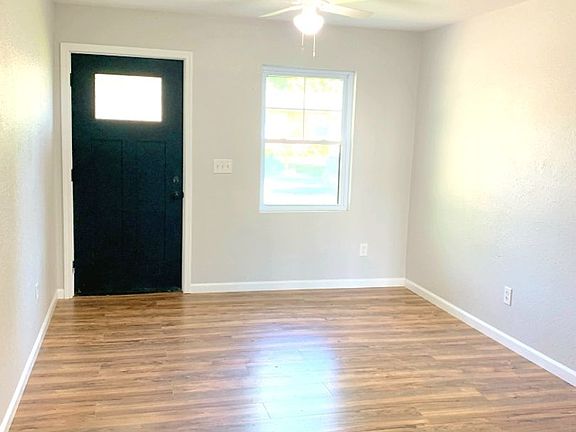 4th image of 4062 Bruene Ave #4060