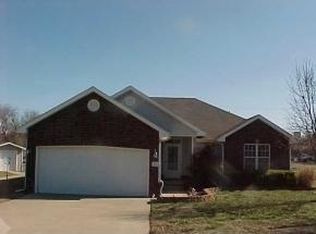 305 W Briarbrook Ln, Carl Junction, MO 64834