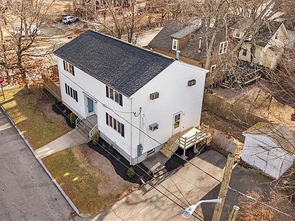 3rd image of 164 Fruit Hill Ave