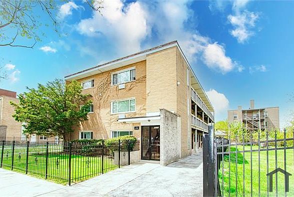 1st image of 7530 S Saginaw Ave APT 1A