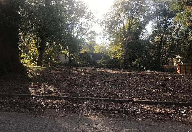 2nd image of 1361 Desoto Ave SW