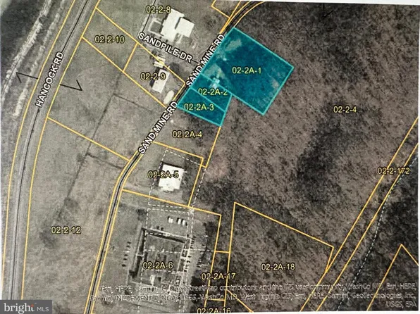 346 Sand Mine Rd, Berkeley Springs, WV 25411