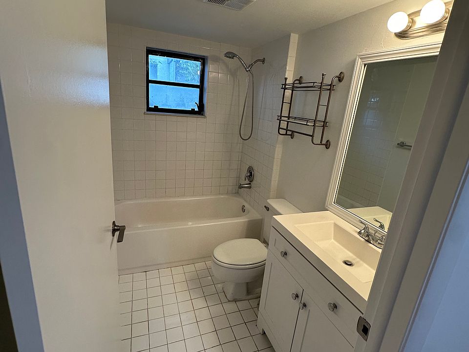 1st image of 10415 N Kendall Dr APT B210