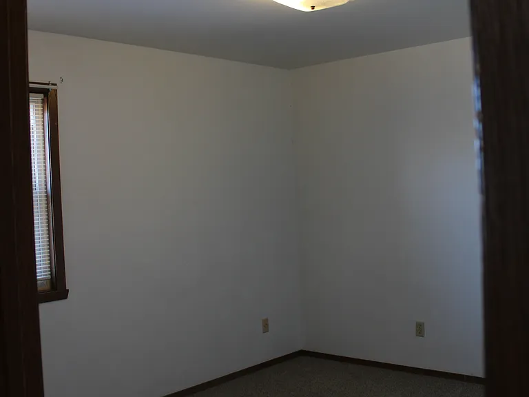 1015 Babcock St — Photo 25