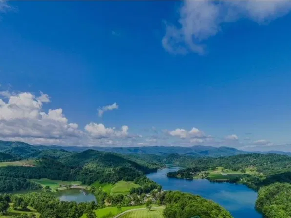 33 High Meadows Dr, Butler, TN 37640