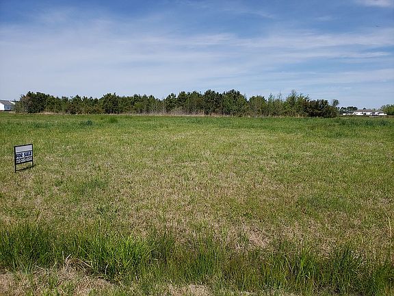 2nd image of 468 Pointe Vista Dr