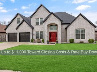 1860 Sunrise Cir, Centerton, AR 72719