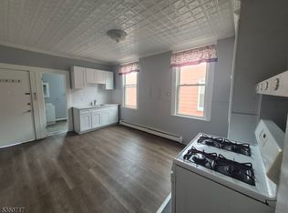 126 Main St #2-3, Newark, NJ 07105