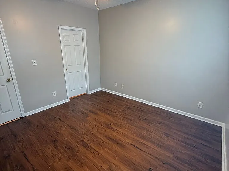 9201 Walden Park Dr — Photo 14