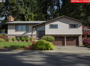 2883 SE Spruce St, Hillsboro, OR 97123