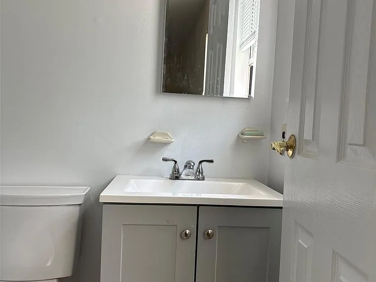 17 Alex Ln — Photo 18