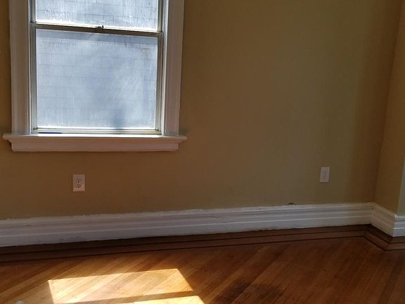 3rd image of 206 Mount Vernon Ave Floor 2