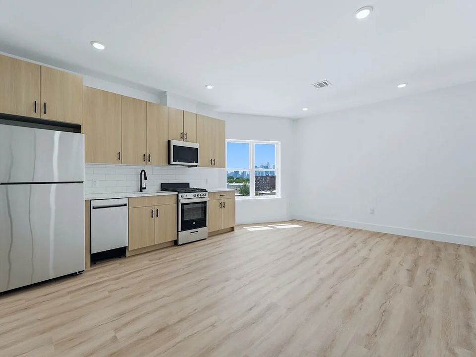 1st image of 129 69th St #44af119aa