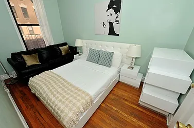 Rented by Eisenberg Exclusives