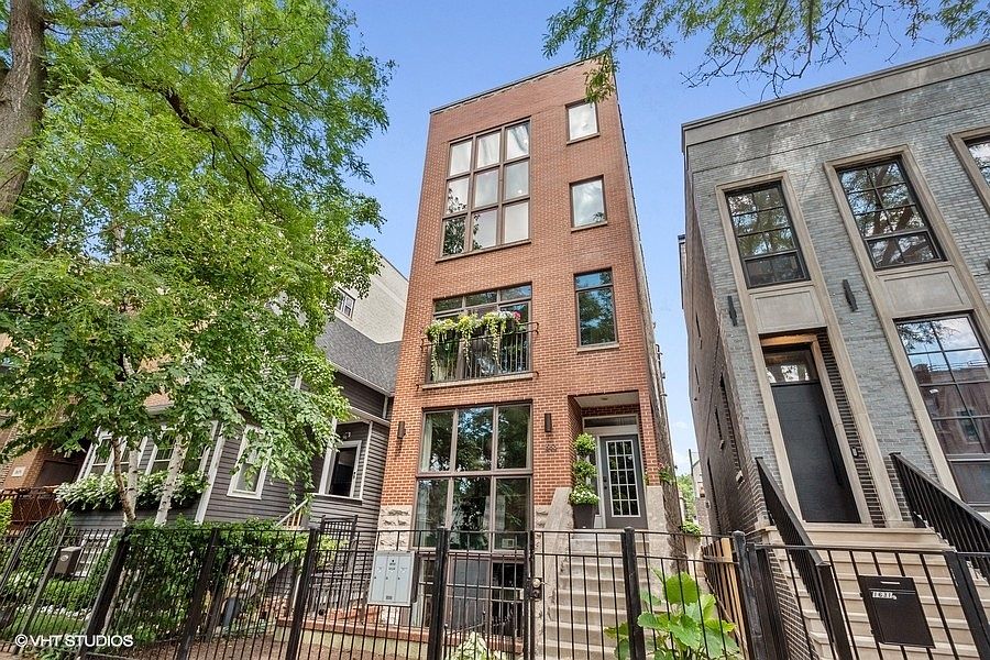 1631 N Oakley Ave #2, Chicago, IL 60647 | Zillow