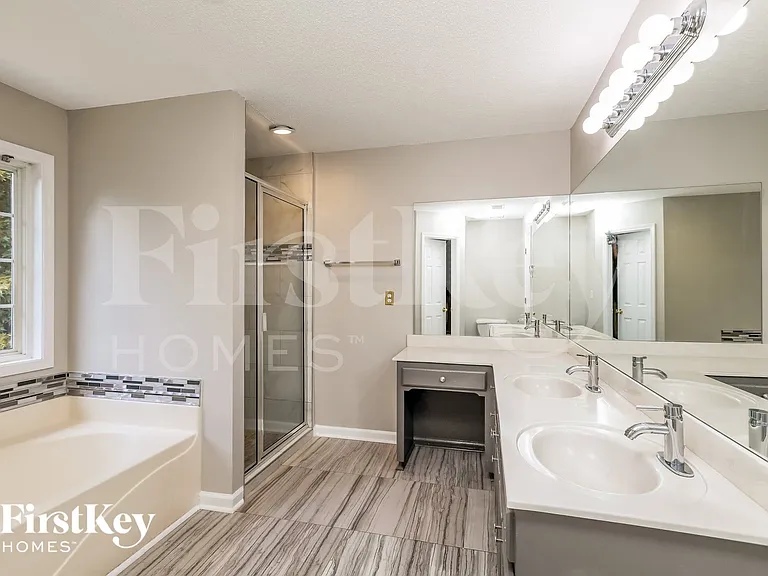 55 Foster Trace Dr — Photo 7