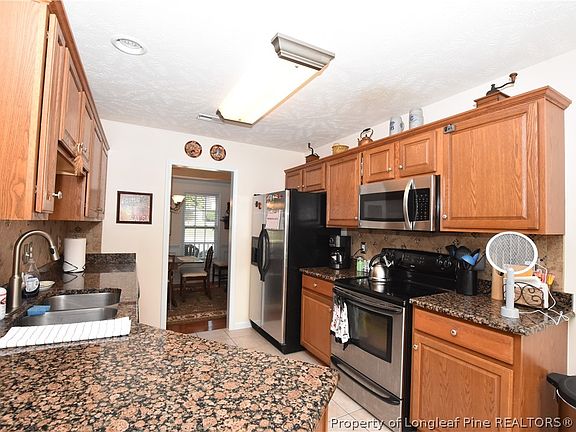 5th image of 38 Havistock Ct