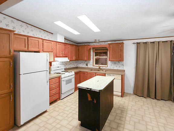 5th image of 115 Apache St #B