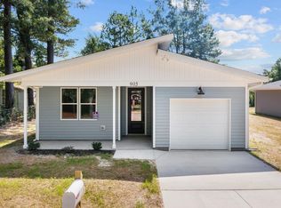 905 East St, Smithfield, NC 27577