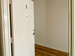 8401 Rainier Pl S #6, Seattle, WA 98118