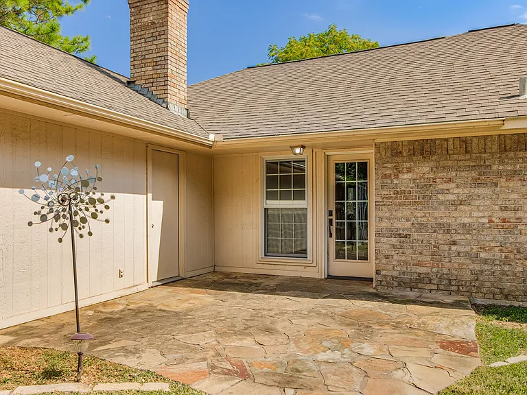 355 Aspenway Dr — Photo 21