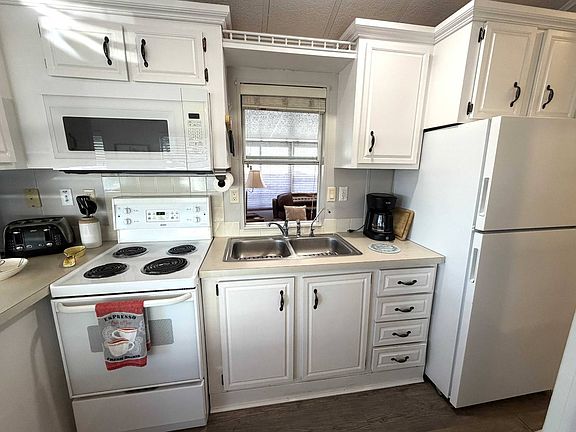 5th image of 13650 N Frontage Rd #525