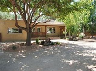 924 Pueblo Solano Rd NW, Los Ranchos De Albuquerque, NM 87107