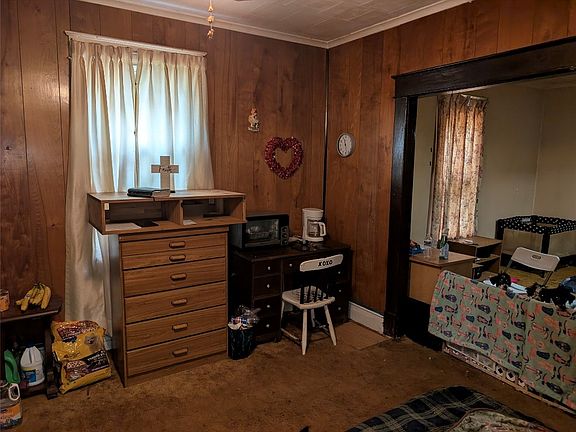 5th image of 309 Seeley Ave