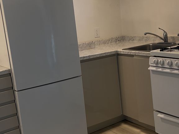 4th image of 2518 Leticoe St APT 1